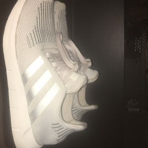I’m selling Adidas Swift run